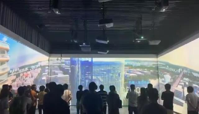 沉浸式CAVE空间打造